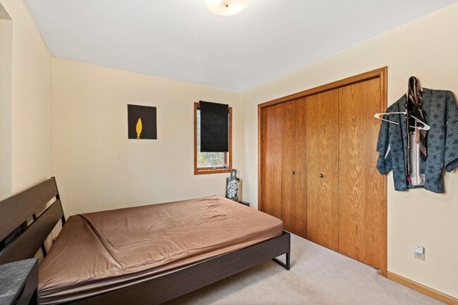 Building Photo - 1853 Wallinford Dr