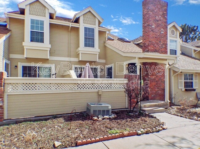 Primary Photo - 2888 W Long Cir