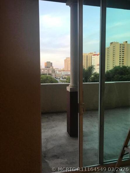 Building Photo - 600 S Dixie Hwy