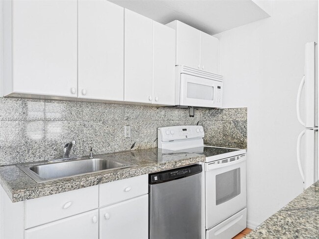 Building Photo - 1027 Pennsylvania Ave