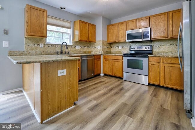 Building Photo - 30 Flaxleaf Ct