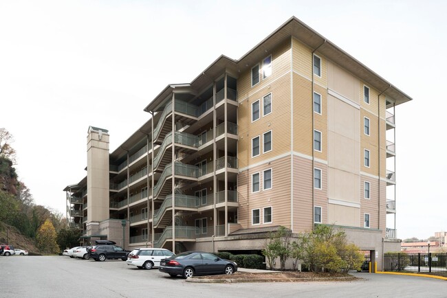 Building Photo - 2024- 2025 Leasing! River Towne Condo- 3BD...