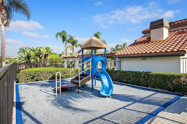 Building Photo - 27976 Milt Cir