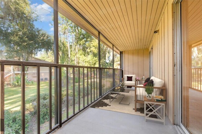 Building Photo - 120 Hibiscus Woods Ct