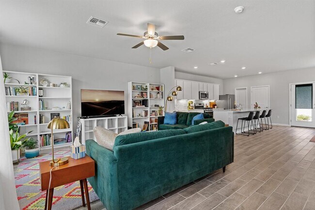 Building Photo - 5317 Baythorne Dr