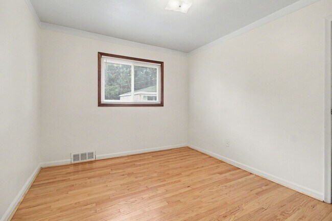 Building Photo - 29138 Hathaway