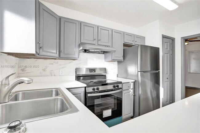 Building Photo - 249 SW 4th St