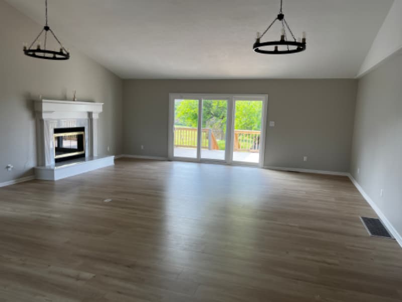 Building Photo - 3905 Carriage Hill Dr