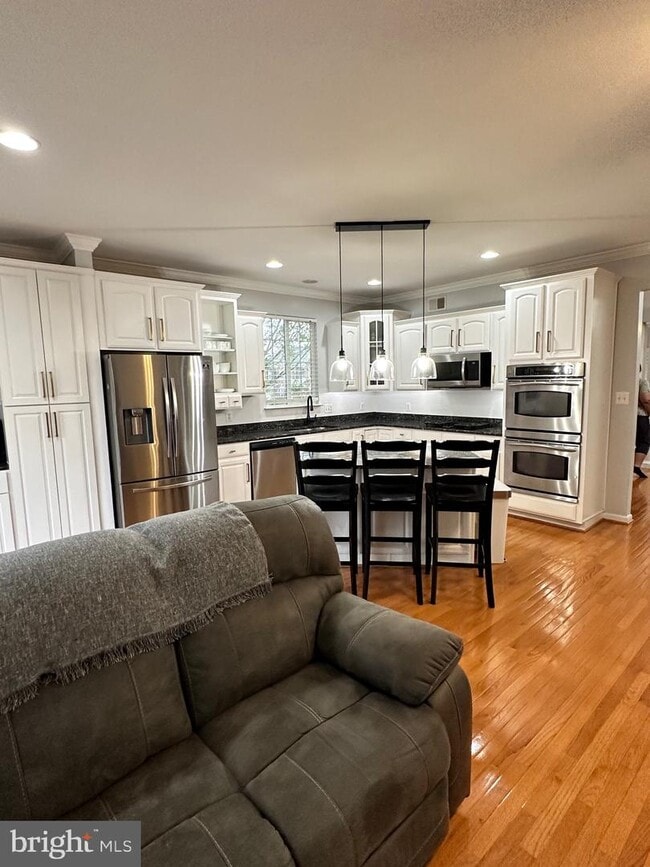 Building Photo - 44251 Huron Terrace