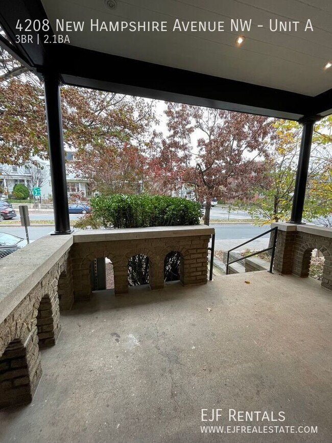 Building Photo - 4208 New Hampshire Ave NW