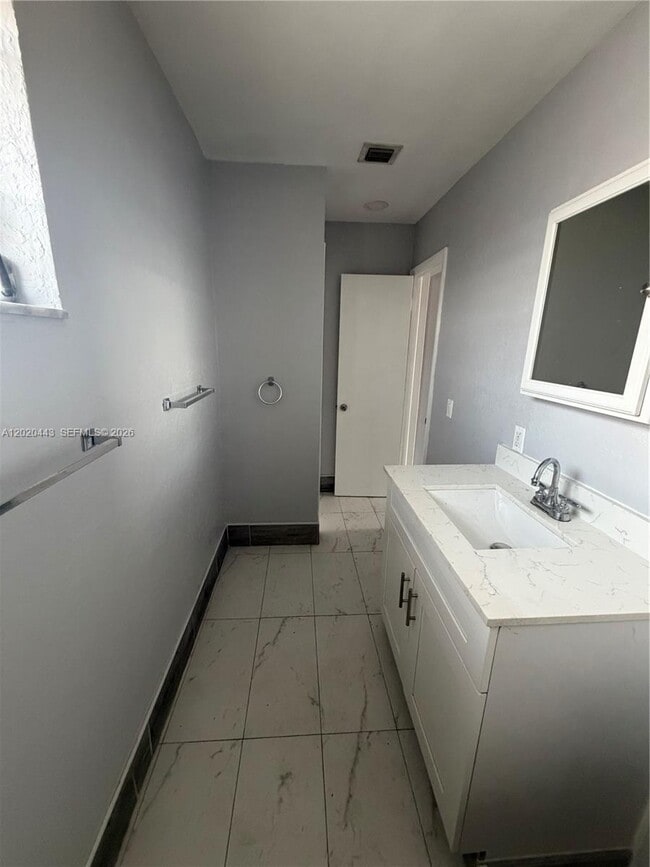 Building Photo - 2924 NW 132nd Terrace