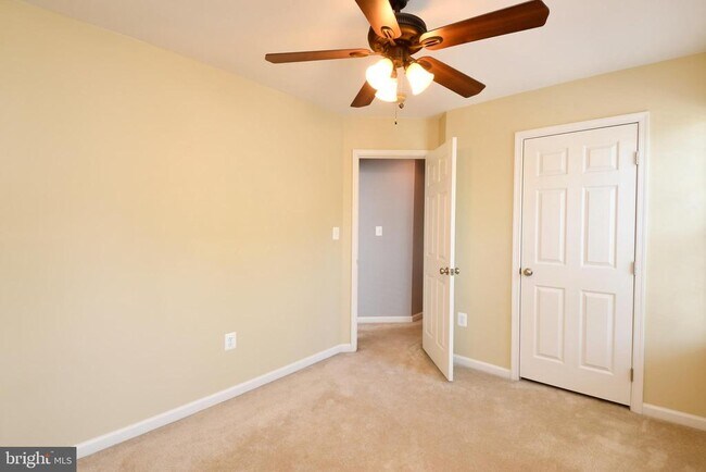 Building Photo - 1007 Wright Ct