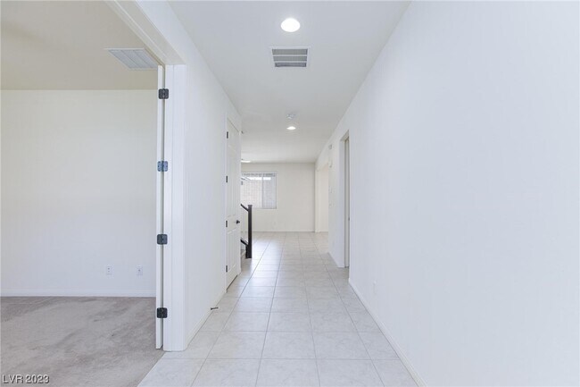 Building Photo - 10117 Heron Lake Ave