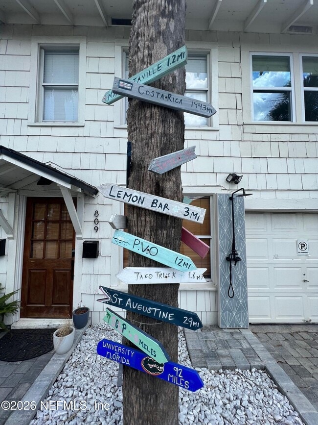 Building Photo - 809 2nd St S