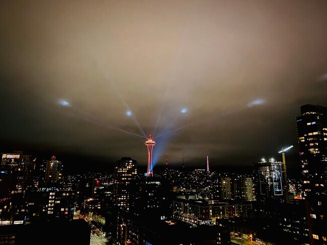 Building Photo - 2201 3rd Ave