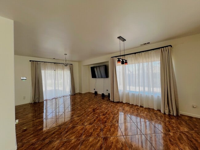 Building Photo - 2030 San Marco Ct