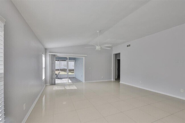 Building Photo - 11345 Coconut Island Dr