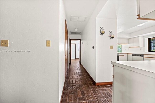 Building Photo - 22100 SW 194th Ave