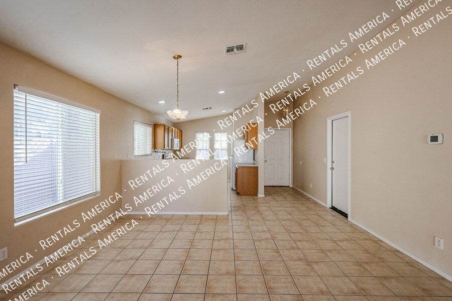 Building Photo - 138 N 153rd Ave