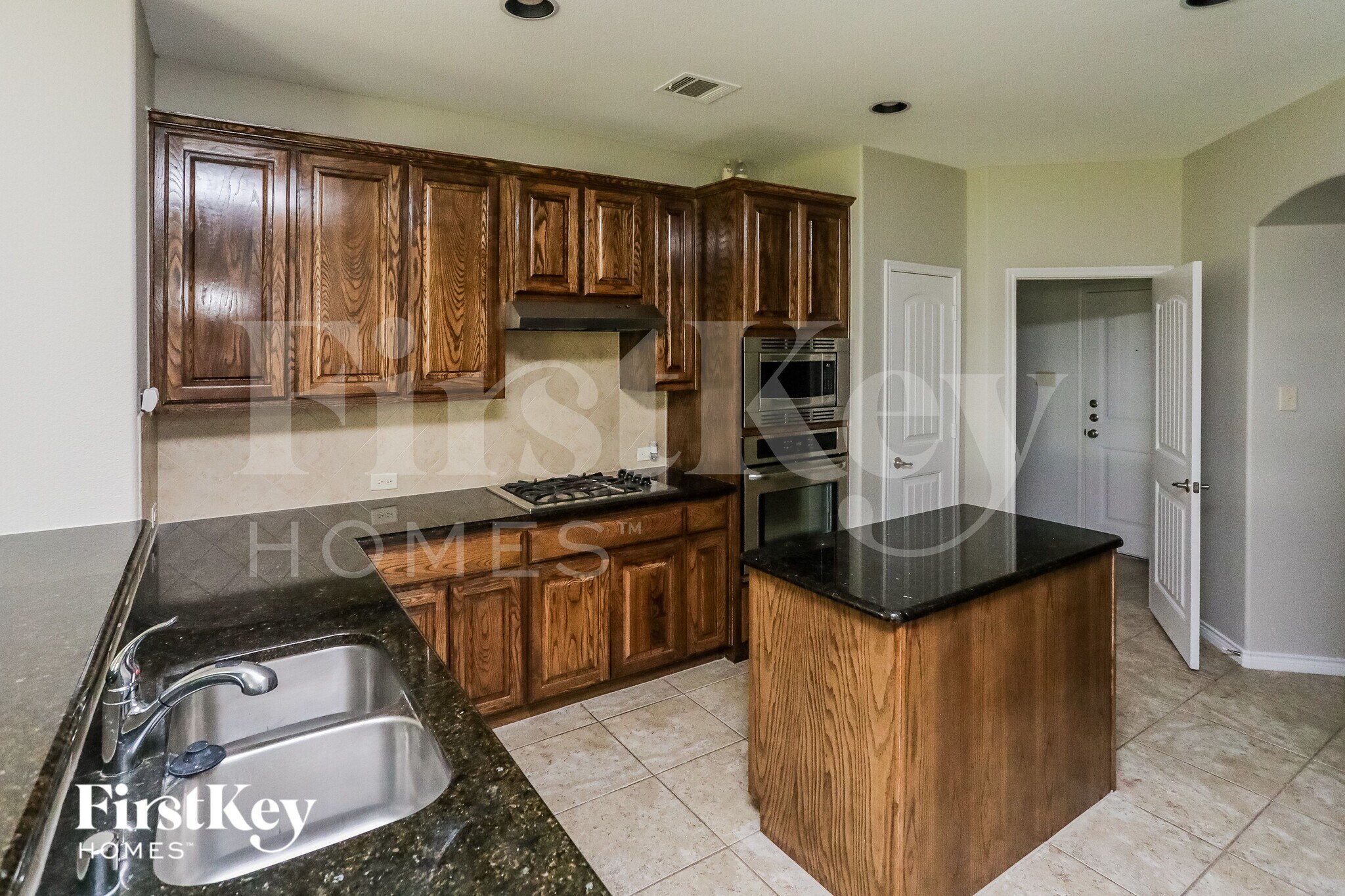 Building Photo - 1001 White Porch Ave