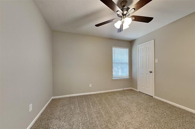 Building Photo - 10623 Mist Ln