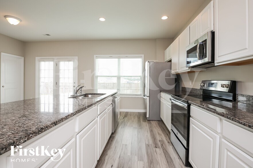 Building Photo - 138 Clydesdale Cir