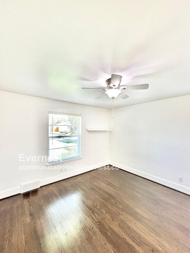 Building Photo - 6226 Saratoga Cir