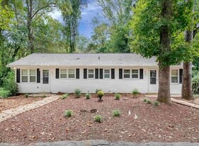 Building Photo - 409 Yardley Ct