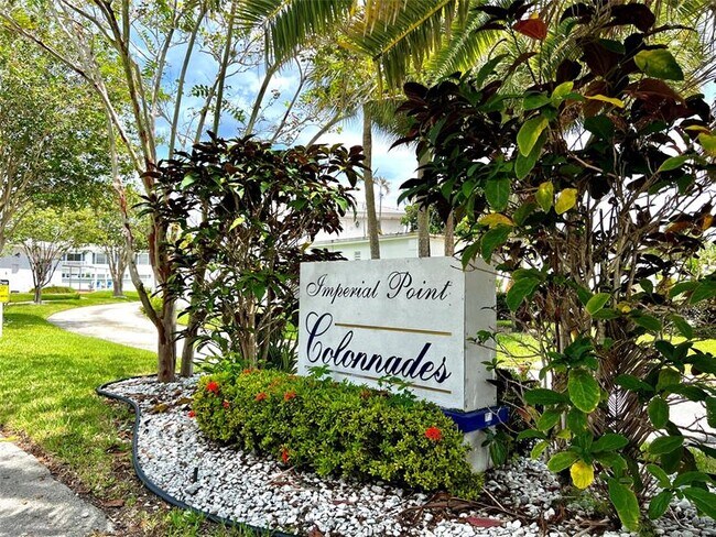 Building Photo - 2271 NE 68th St