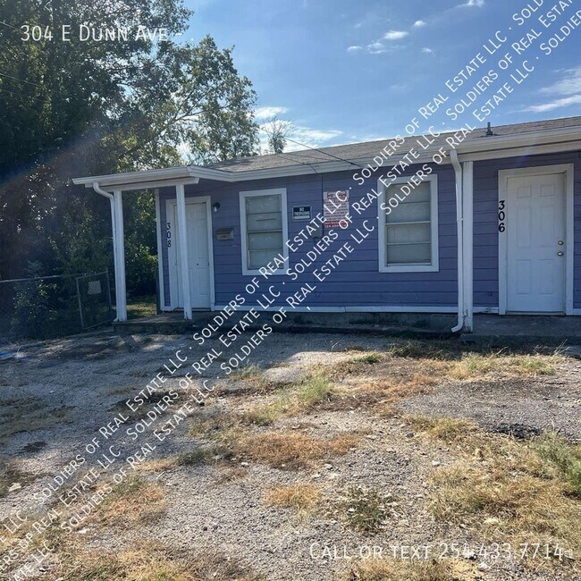 Primary Photo - 304 E Dunn Ave