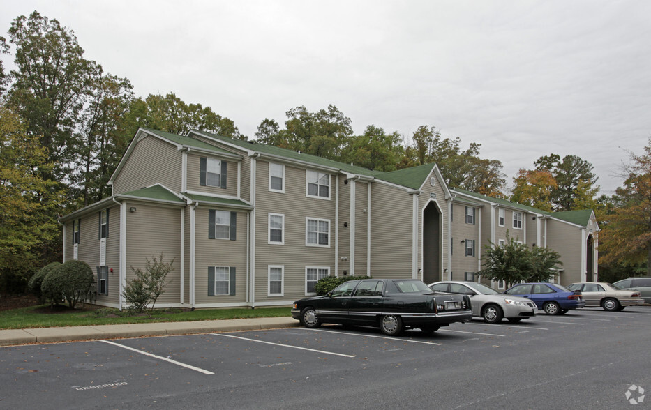 Primary Photo - Mallard Cove Apartments