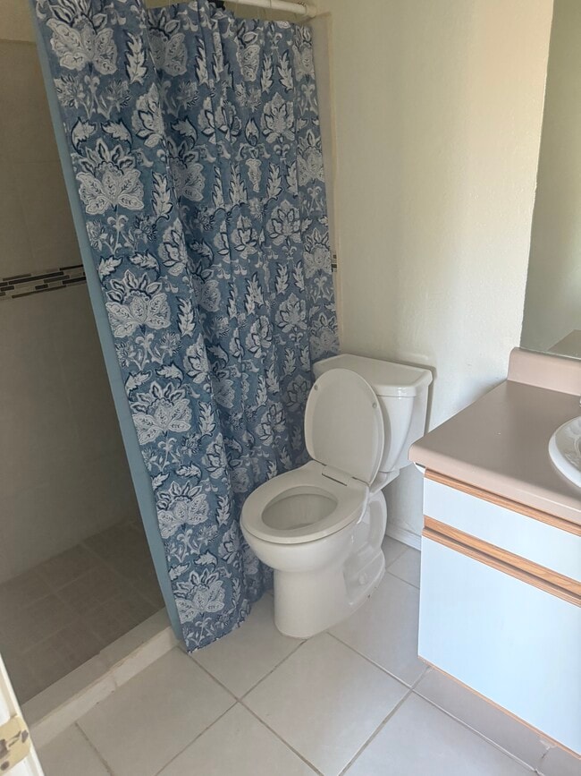 Building Photo - 797 W Mesa Verde Dr