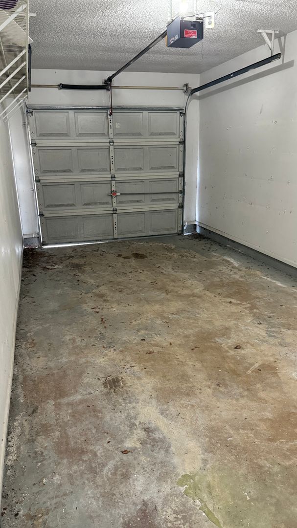 Building Photo - Annual 2 bedroom 2 bath Unfurnished Single Family Home in Lakeside South