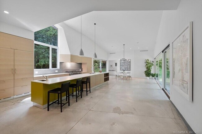 Building Photo - 364 Hollow Tree Ridge Rd