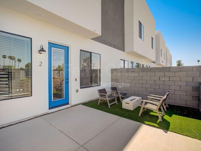 Building Photo - 775 W Coolidge St