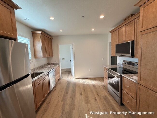 Building Photo - 1346 Skillman Ln