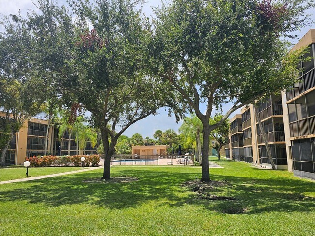 Building Photo - 8415 SW 107th Ave