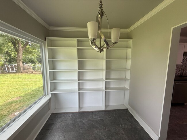 Building Photo - Broken Arrow Fully Remodeled Dream Home 3 Bedroom