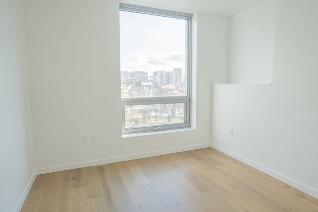 Building Photo - 2bd/2ba Seattle Condo