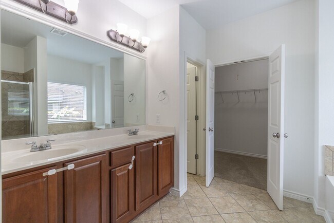 Building Photo - 2521 Durlston Ct, Cedar Park, TX 78613