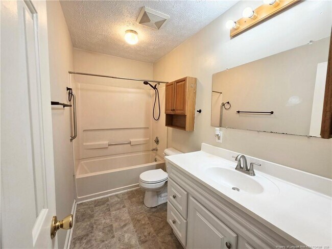 Building Photo - 5340 Docia Cir
