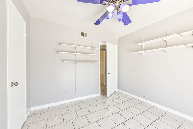 Building Photo - 3706 Ramsey Dr