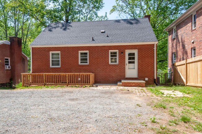 Building Photo - 238 Old Lynchburg Rd