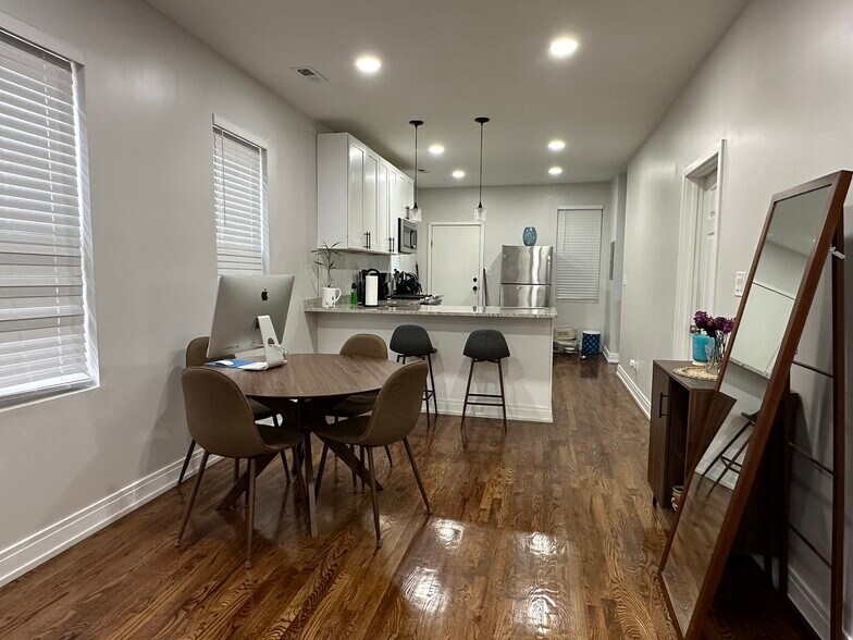 Living room/Dinning room area - 1908 S May St