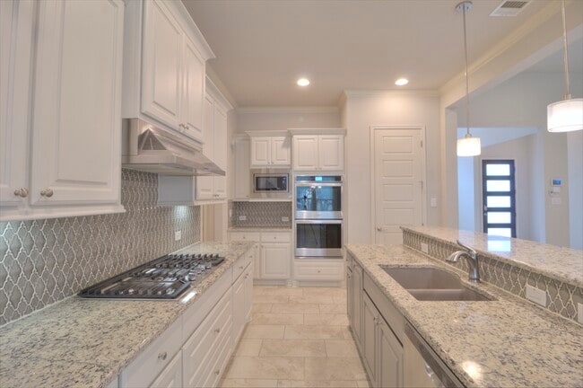 Building Photo - 3723 Las Casitas