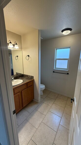 Building Photo - 2986 Swan Meadows Dr