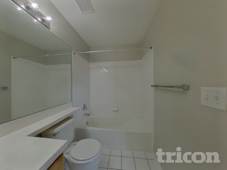 Building Photo - 6475 Old Divide Trail