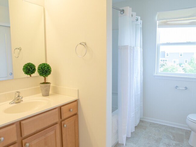 Building Photo - 2667 Retreat Cir