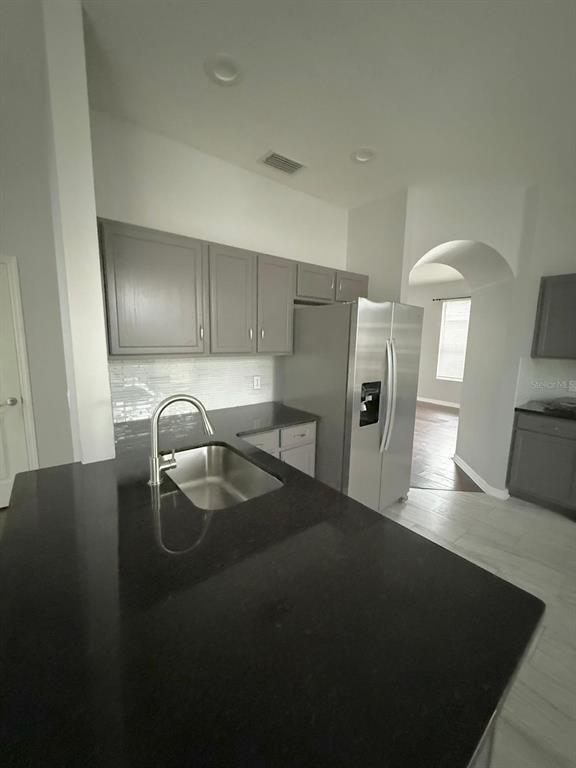 Building Photo - 14116 Entrada Dr