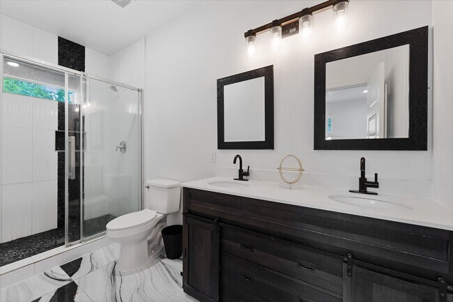 Building Photo - 4547 Newberry St